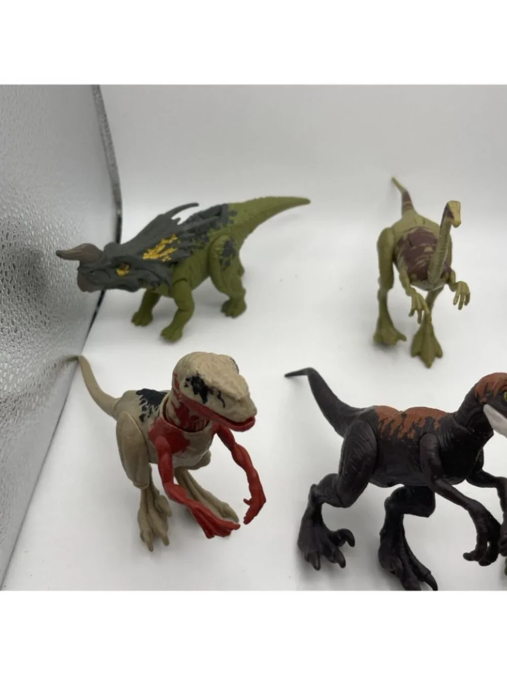 9 Jurassic World Dinosaur Action Figures Articulated Some Pull Out Code Tracker